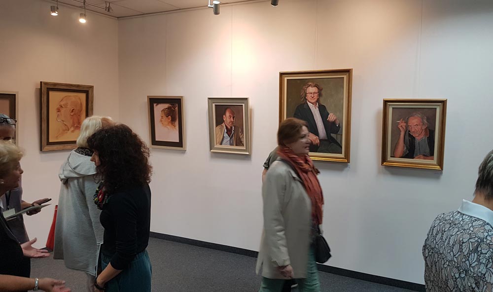 Wystawa portretów Biblio-Art